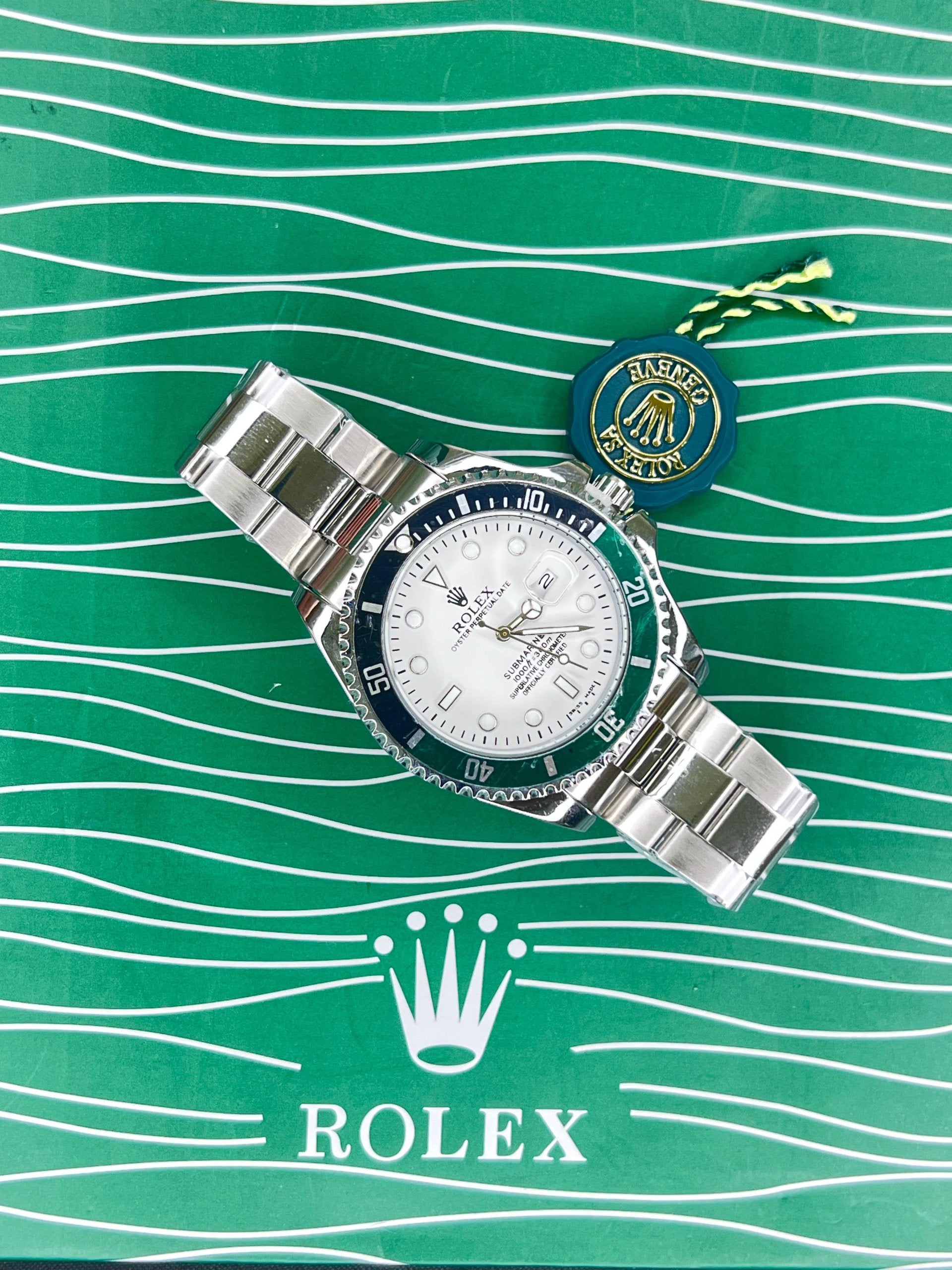 Reloj Submariner - No es Solo un Reloj... Es la Presencia que Habla por Ti.